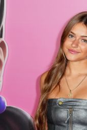 Julia Molinari Unveils 