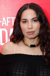 Jurnee Smollett Debuts Chic Look at SAG-AFTRA 