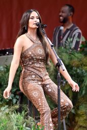 Kacey Musgraves Unveils Psychedelic Western