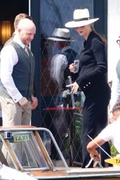 Karlie Kloss - Arrives in Venice for Bezos Wedding