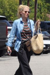 Kate Mara's Casual Chic at Erewhon Market