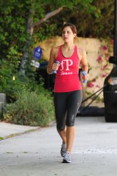 Katharine McPhee Runs Santa Monica in Vibrant Fitness Gear