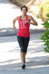 Katharine McPhee Runs Santa Monica in Vibrant Fitness Gear