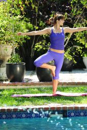 Katharine McPhee Strikes a Pose in Beverly Hills Yoga