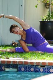 Katharine McPhee Strikes a Pose in Beverly Hills Yoga