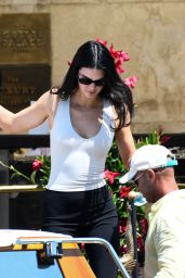 Kendall Jenner Exits Venice in Minimalist Chic
