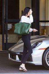 Kendall Jenner: Porsche-Powered Errands in LA