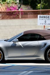 Kendall Jenner: Porsche-Powered Errands in LA