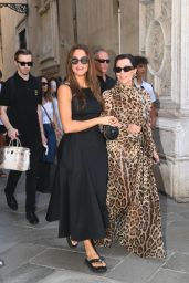 Khloé Kardashian Commands Quiet Chic in Venice