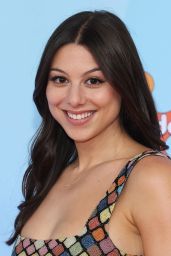 Kira Kosarin Ignites Mosaic Magic at Nickelodeon 2025 Kids