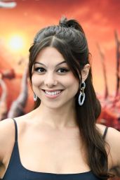 Kira Kosarin Radiates at "How to Train Your Dragon 4" Premiere