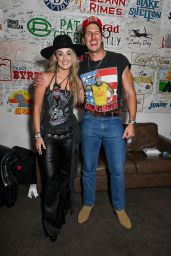 Lainey Wilson Rocks Edgy Look at Jelly Roll & Friends Concert