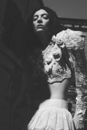 Lorde Unveils Raw Emotion on Vogue Australia July Cover