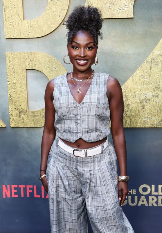 Loren Lott Channels Tailored Chic at 