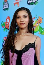 Malia Baker Delivers Playful Contrast at Nickelodeon Kids
