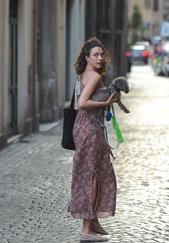 Margaret Qualley Charms Roman Streets with Canine Companion