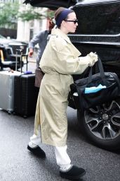 Mikey Madison New York City Street Style 06.07.2025