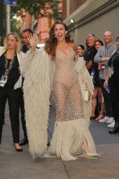 Miley Cyrus Wears Schiaparelli at Tribeca 2025