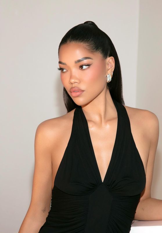 Ming Lee Simmons Dazzles in a Series of Chic Moments