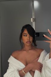 Ming Lee Simmons Dazzles in a Series of Chic Moments