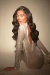 Ming Lee Simmons Dazzles in a Series of Chic Moments