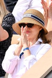 Natalie Portman’s Effortless Parisian Chic at the French Open