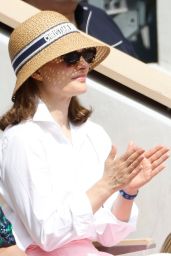 Natalie Portman’s Effortless Parisian Chic at the French Open