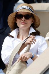 Natalie Portman’s Effortless Parisian Chic at the French Open