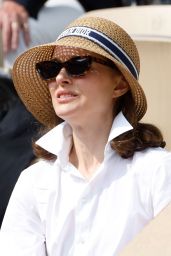 Natalie Portman’s Effortless Parisian Chic at the French Open