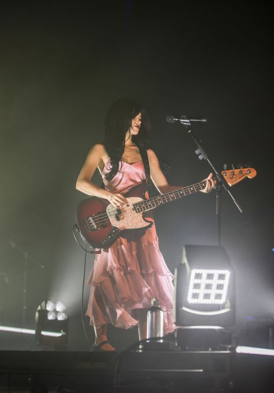 Nessa Barrett Mesmerizes at 3Olympia Theatre Dublin
