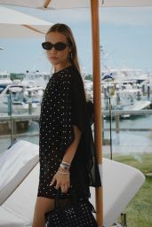 Olivia Ponton Channels Jet-Set Glamour for Michael Kors Summer 2025