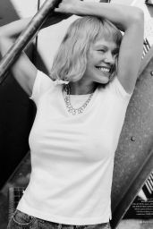 Pamela Anderson Unveils Grecian Minimalism for UK Bazaar 2025