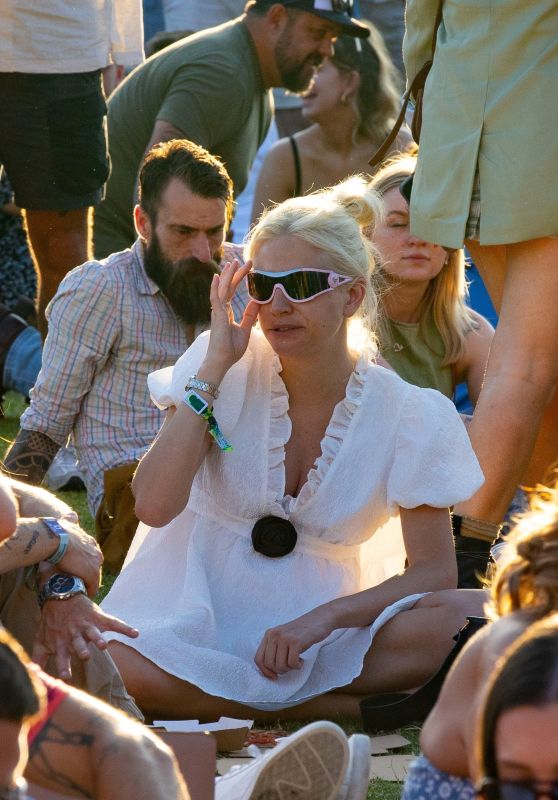Pixie Lott Enjoys Zach Bryan