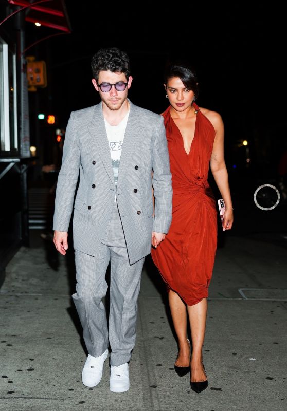 Priyanka Chopra Joins Jonas Brothers’ Broadway Finale in NYC