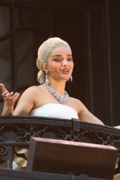 Rachel Zegler Electrifies London Palladium as Evita