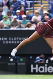 Raducanu Rallies Past Li in Thrilling Eastbourne Opener