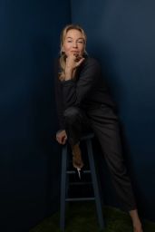 Renée Zellweger - Los Angeles Times The Envelope 2025