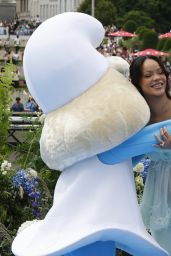 Rihanna Debuts "Smurfette Chic" in Brussels