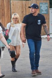 Sabrina Carpenter Charms at Hyde Park Concert
