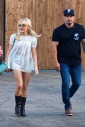 Sabrina Carpenter Charms at Hyde Park Concert