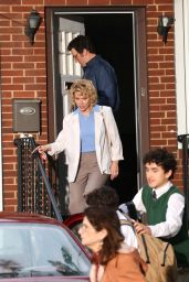 Scarlett Johansson Filming "Paper Tiger" 06.09.2025