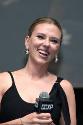 Scarlett Johansson 