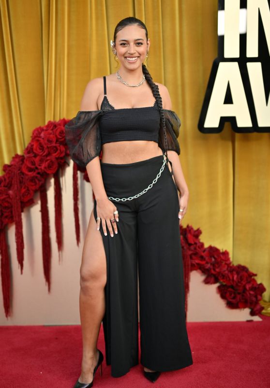 Sela V Delivers Edgy Glamour at Hollywood Unlocked Impact Awards 2025