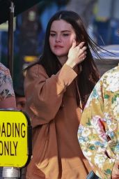 Selena Gomez Steps Out in Cali-Casual Chic
