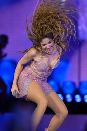 Shakira Ignites "Las Mujeres Ya No Lloran" Tour, Hard Rock Stadium