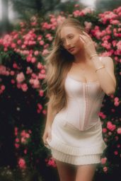 Sophia Diamond - Photoshoot, June 2025