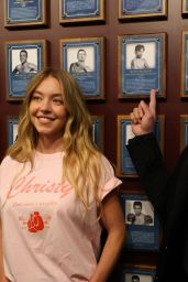 Sydney Sweeney Honored at Boxing Hall of Fame Induction Ceremony
