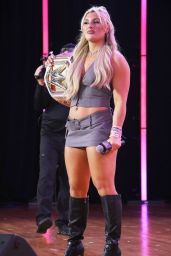 Tiffany Stratton Dominates 2025 Fanatics Fest NYC