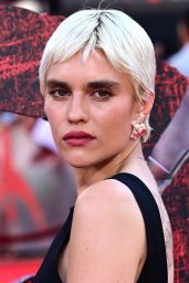 Tigerlily Taylor Unveils Retro-Futurist Drama at 