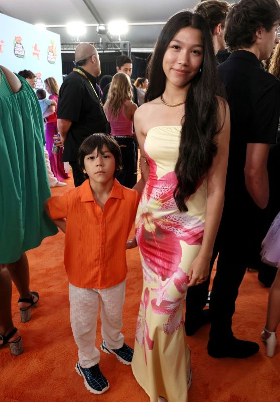 Txunamy Ortiz Blooms on Orange Carpet at Kids